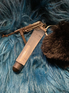 DEFENSIVE KEY CHAIN WITH BLACK FUR BALL